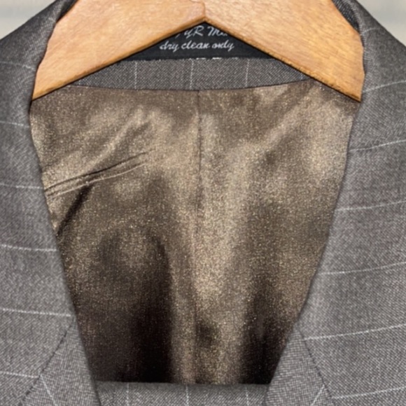 Two piece men’s suit (sold separately if so wanted) By Roberto Vassalli - Picture 2 of 13